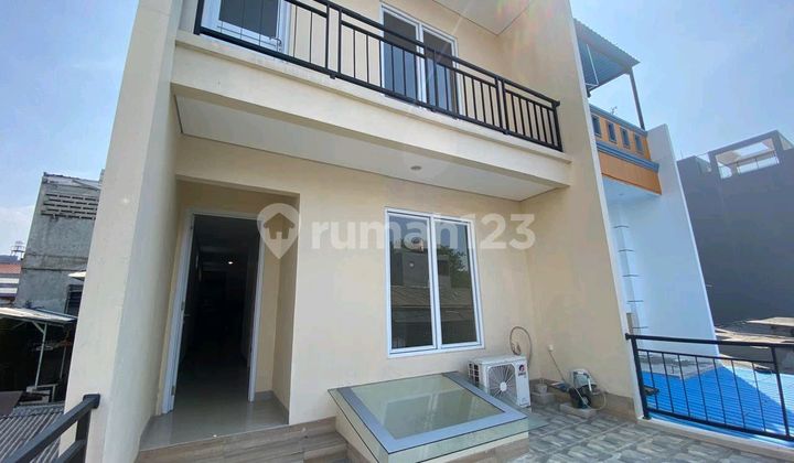 Nice 3-Storey House 195 M2 Near Elapa Gading Sport Club