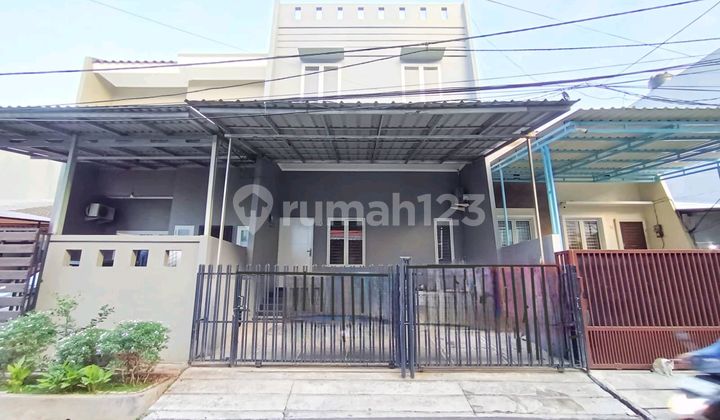 Minimalis 2,5 Lantai Tinggi Ceiling Dekat Mal Kelapa Gading 2