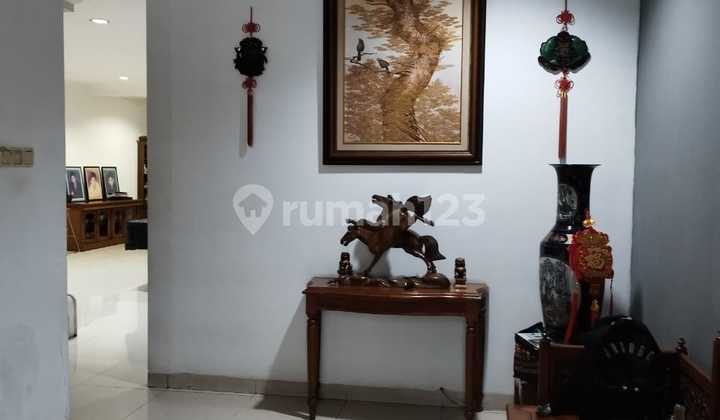 Dijual Rumah Hitung Tanah di Gading Kirana Kelapa Gading Jakarta Utara