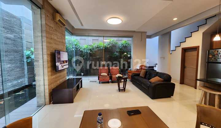 Dijual.cepat Rumah Cantik di Summarecon Kelapa Gading Jakarta Utara 2