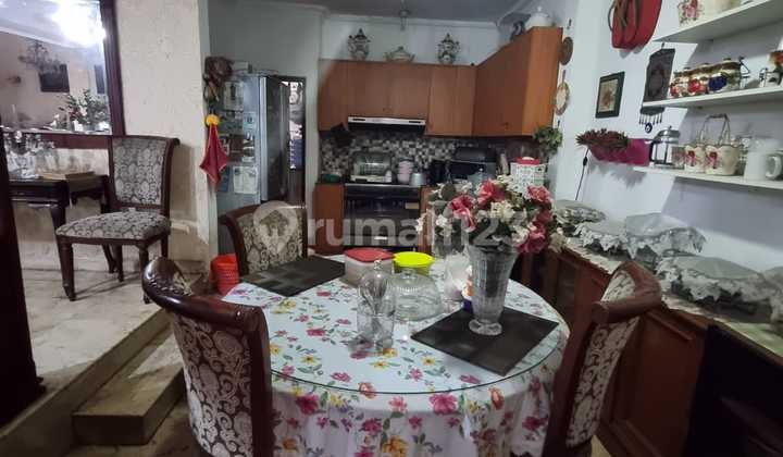 FOR SALE 2-STORY HOUSE ON KRAMAT JAYA BARU STREET, CENTRAL JAKARTA 2