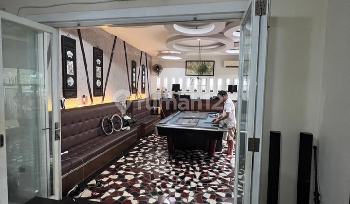 Rainbow Ivory Huk House 363 M2 East Flood-Free