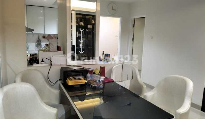 Jual Cepat Apartemen Springhill Tower Oak Wood Full Furnished Mewah 1