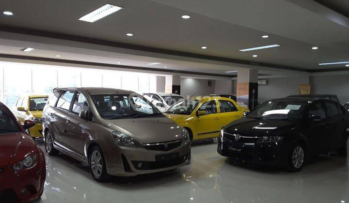 Gedung Showroom 3½ Lt & Bengkel & Body Repair
di Depok 2