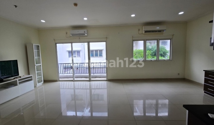 Dijual Rumah3 Lantai di The Villas Moi Kelapa Gading