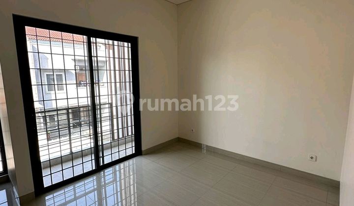 Dijual Rumah Kelapa Lilin Kelapa Gading Jakarta Utara