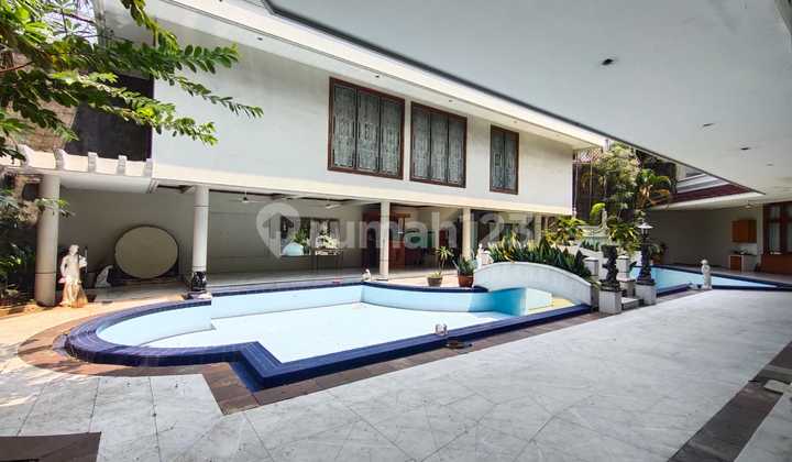 Dijual Rumah Mewah Hook 2 Lantai, Tampak Siring Kelapa Gading