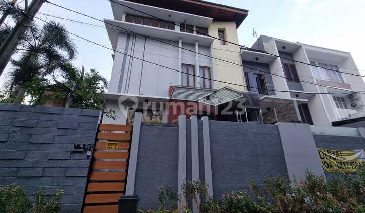 tampak depan murah dijual 2 rumah di