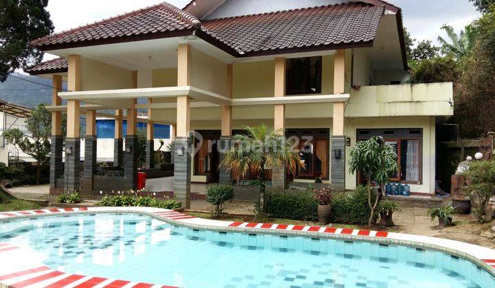 Dijual cepat 3 VILA di Puncak BOGOR menghasilkan Semi Furnished Rumah Bagus SHM - Sertifikat Hak Milik di Jln raya puncak tugu Cisarua Puncak Bogor, Cisarua 1