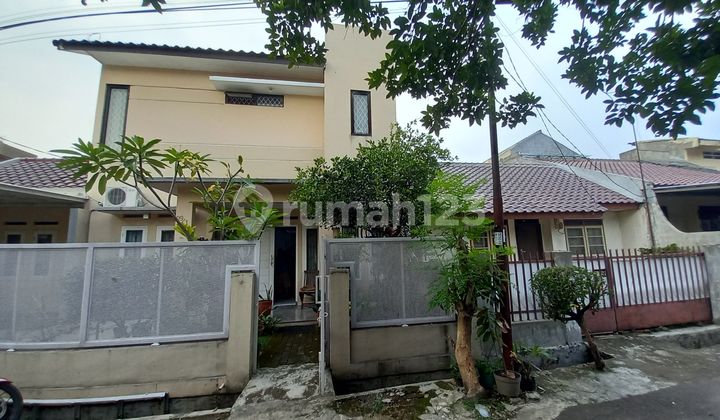 Hook House For Sale In Taman Cimanggu Bogor