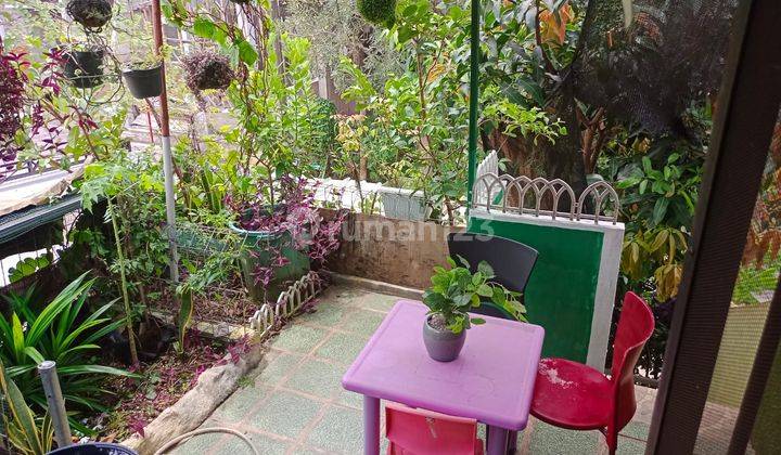 tampak depan dijual rumah di pandan valley,