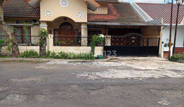 Dijual Rumah Suasana Nyaman, di Sleman, Jogjakarta 1