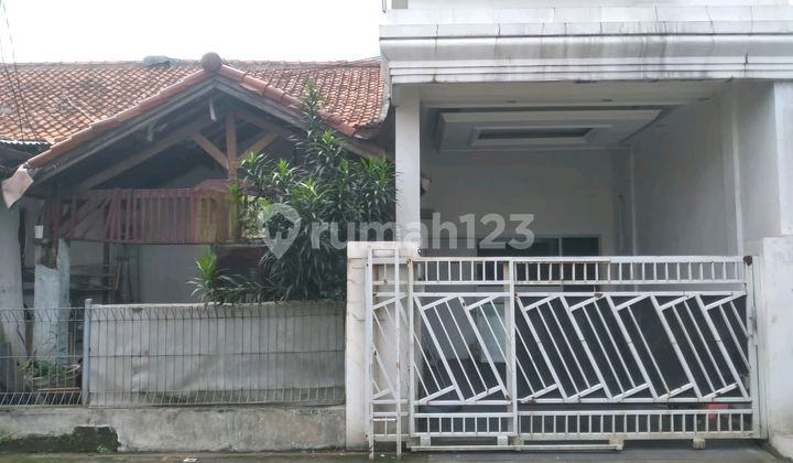 Jual Cepat Rumah 3 Lantai, Sudah Ada Gas Alam Di Kebon Pedes Jual Cepat Rumah 3 Lantai, Sudah Ada Gas Alam Di Kebon Pedes