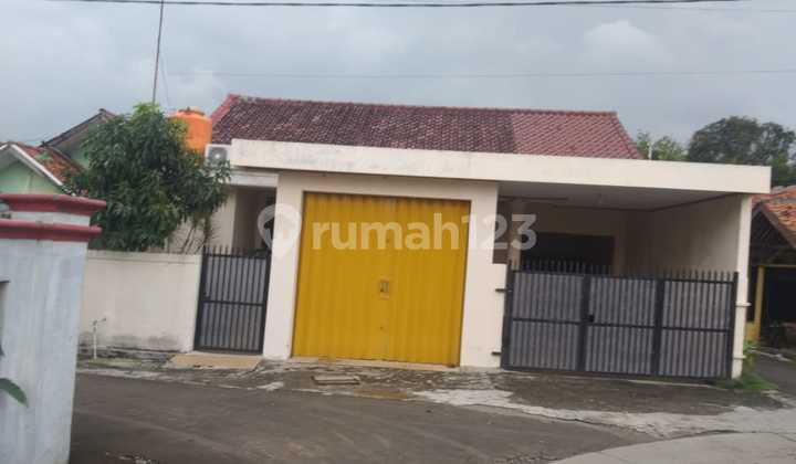 For Sale, Move-In Ready House Near Shopping Center, In Central Cikarang 2