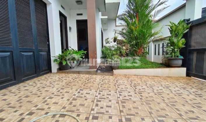 Rumah Dengan Desain Mewah, Cocok Untuk Keluarga Besar 2