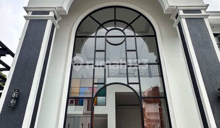 Dijual Rumah 3 Lantai Plus Rooftop Dan Kolam Renang Di Sentul City 2