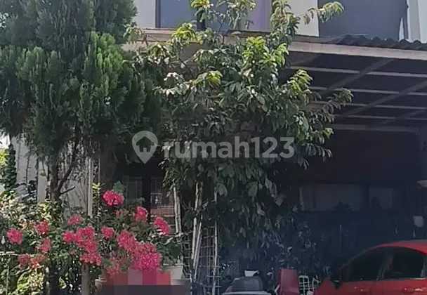 Jual Cepat! Rumah Hook Damara Village, Semi Furnished, Siap Huni 2