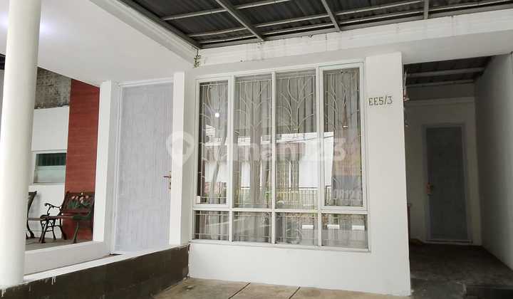Disewakan Rumah 2 Lantai Semifurnish - Akses Mudah Ke Stasiun & Tol Borr 2