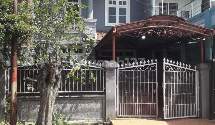 Selling Fast! 2-Storey House with Freehold Title, Strategic Location Near Vbi Swimming Pool