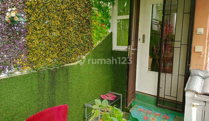 tampak depan dijual rumah di pandan valley,