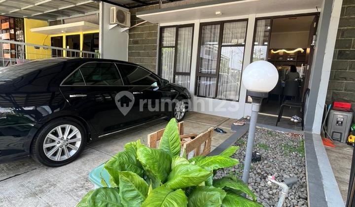 Take Over Rumah 2 Lantai Full Furnished Graha Laras - 5 Menit ke Tol, Pinggir Jalan Raya, 250 Juta! 2