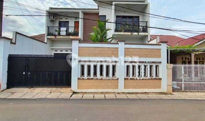 Rumah Dengan Desain Mewah, Cocok Untuk Keluarga Besar 1