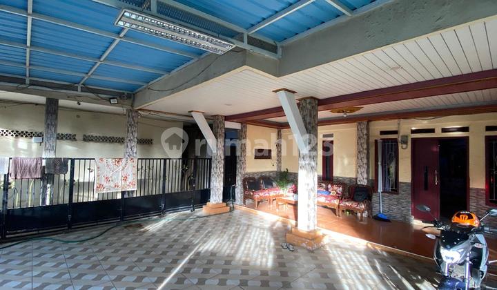 Rumah Mewah 3 Lantai, 6 Kamar Tidur, Suasana Damai di Cibungbulang 2