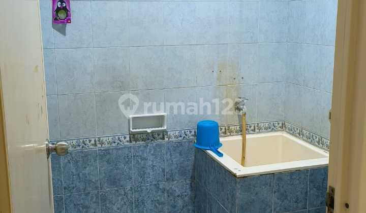 Rumah dengan 2 carport di vila bogor indah 2 10