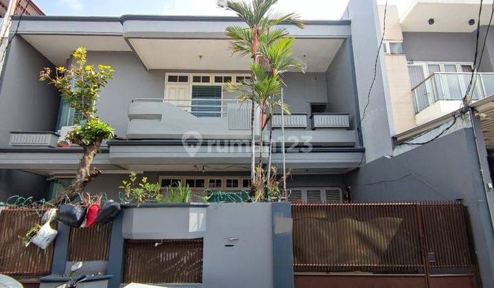 Dijual Cepat Rumah Cantik 2 Lt di Sunrise Garden Jakarta Barat 1