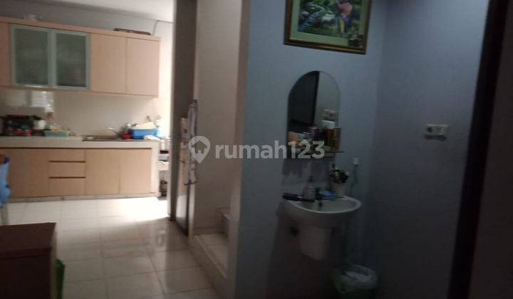 Dijual Rumah Komplek 2 Lantai di Adhyaksa Perbatasan Jakarta Barat 1