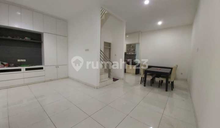 For Sale 3-Story House in Citra 5 Cengkareng, West Jakarta