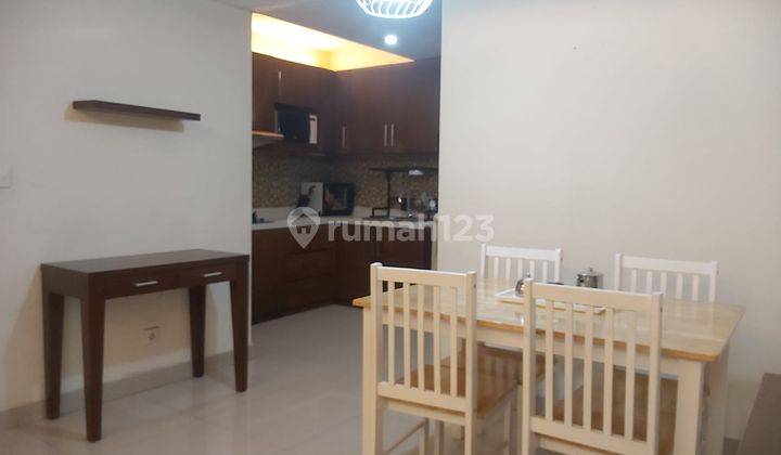 Disewakan Murah Apartemen Taman Rasuna 3BR Furnish Siap Huni  2