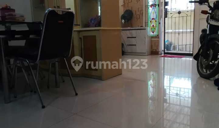 Rumah Classic Citra Garden 5 Siap Huni di Jakarta Barat 2