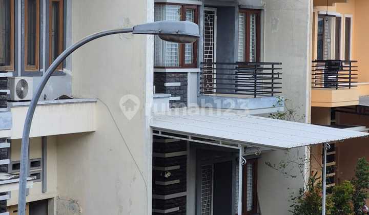 Dijual Rumah Green Garden Residence 2,5 Lantai Bagus Siap Huni