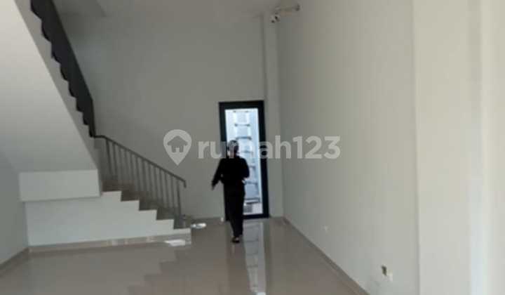 Disewakan Ruko Sunset Avenue Siap Pakai di Citra 8 Cengkareng, Jakarta Barat Disewakan Ruko Sunset Avenue Siap Pakai di Citra 8 Cengkareng, Jakarta Barat