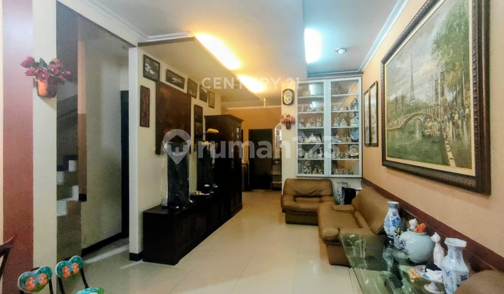 Rumah 3 Lantai Minimalis Area Kav Polri Jelambar Jakarta Barat 2
