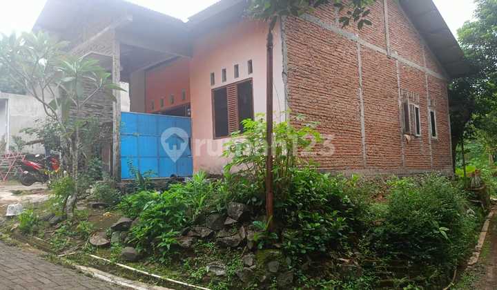 Rumah dikampung dijual murah di dekat kantor kelurahan pakintelan gunungpati 1
