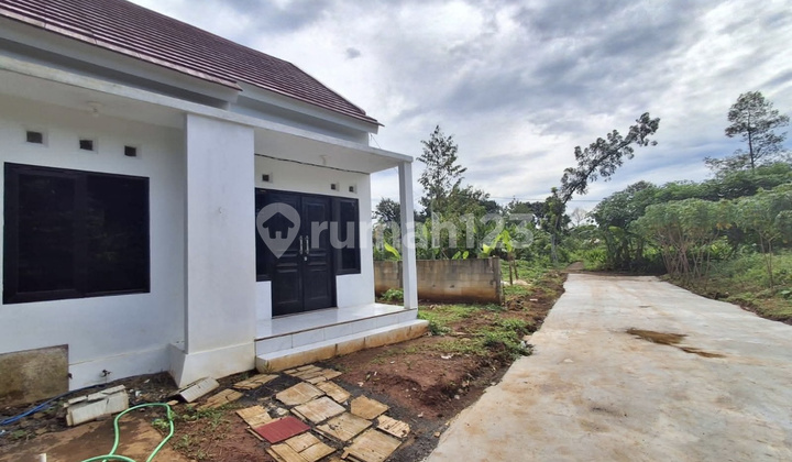 New Ready-to-Occupy House at Cepoko Gunungpati Location, Freehold Title, Ready 1
