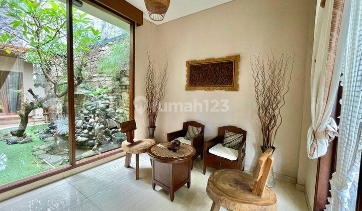 Amazing House With Great Location In Villa Permata Gading.  2