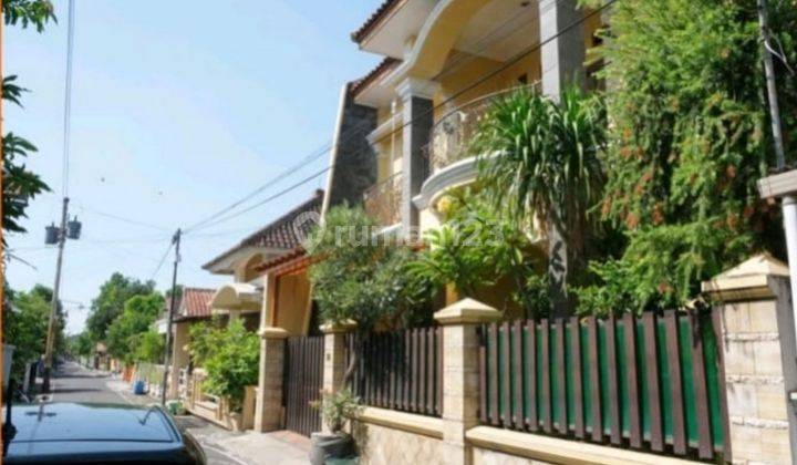 Rumah 2 lantai furnised di Mangesti gentan Bagus 2
