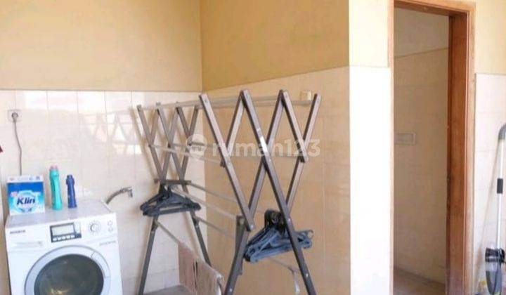 Rumah 2 lantai furnised di Mangesti gentan Bagus 7
