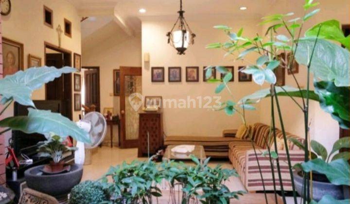 Rumah 2 lantai furnised di Mangesti gentan Bagus 13