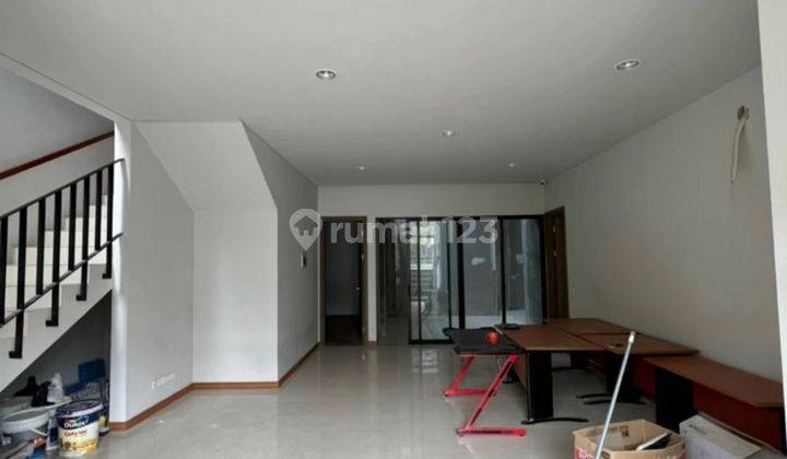 Dijual rumah di Caleus Greenwich BSD 2 Lantai 2