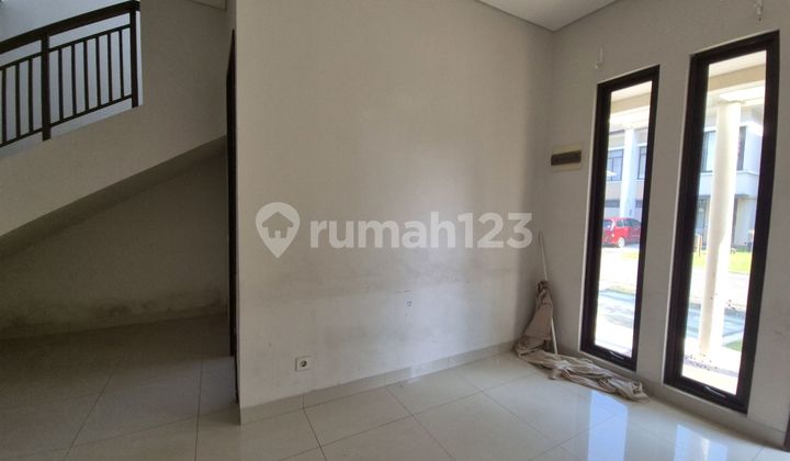 Illustria Emminent House. Prime Location. Near Prasmul University. 2