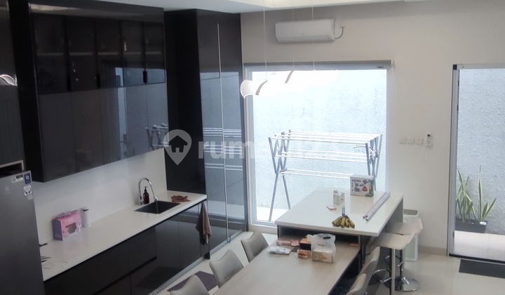 Menteng Paramaount Gading Serpong house, located near culinary spots.