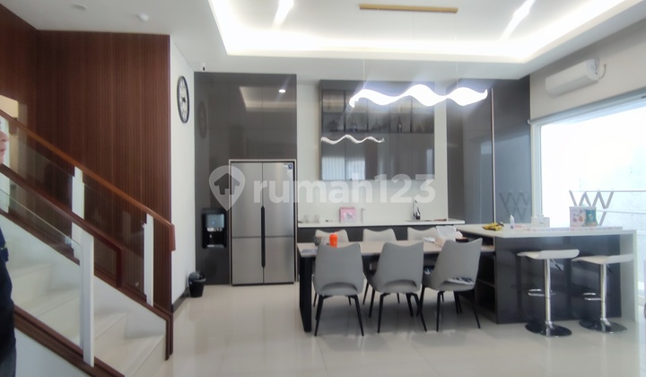 Menteng Fully Furnished House, renovated.