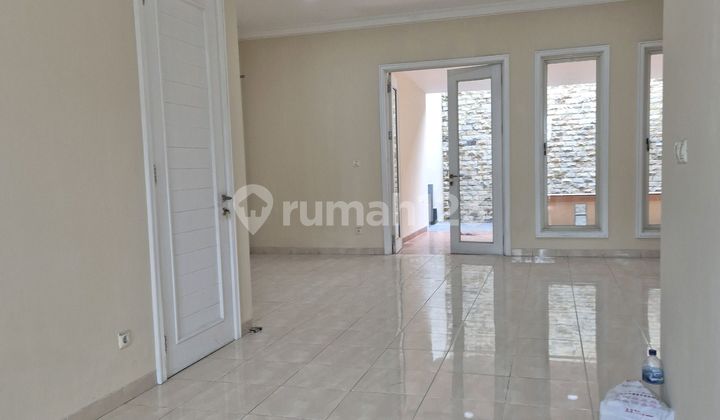 Feronia Alam Sutera House, Rent 100 Million Per Year. 2