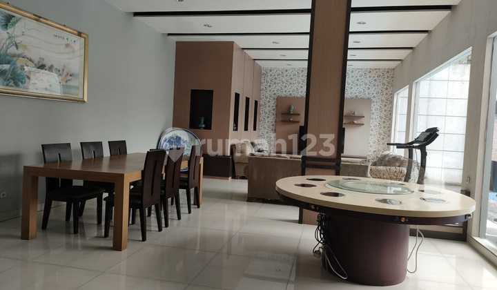 Alam Sutera Tangerang 3-story house