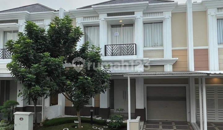 Flamingo House in The Spring Gading Serpong area, just a step away.