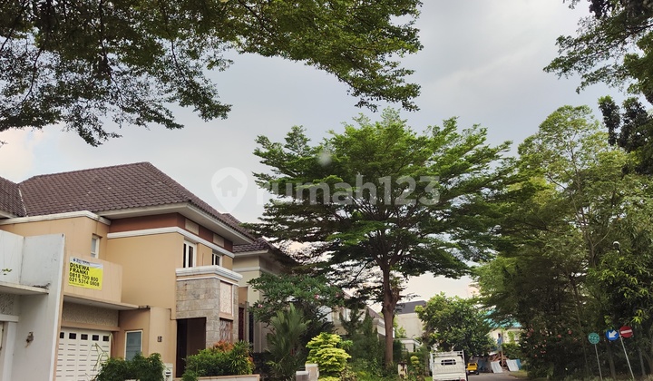 Beautiful House BSD, standalone building, great location. 2